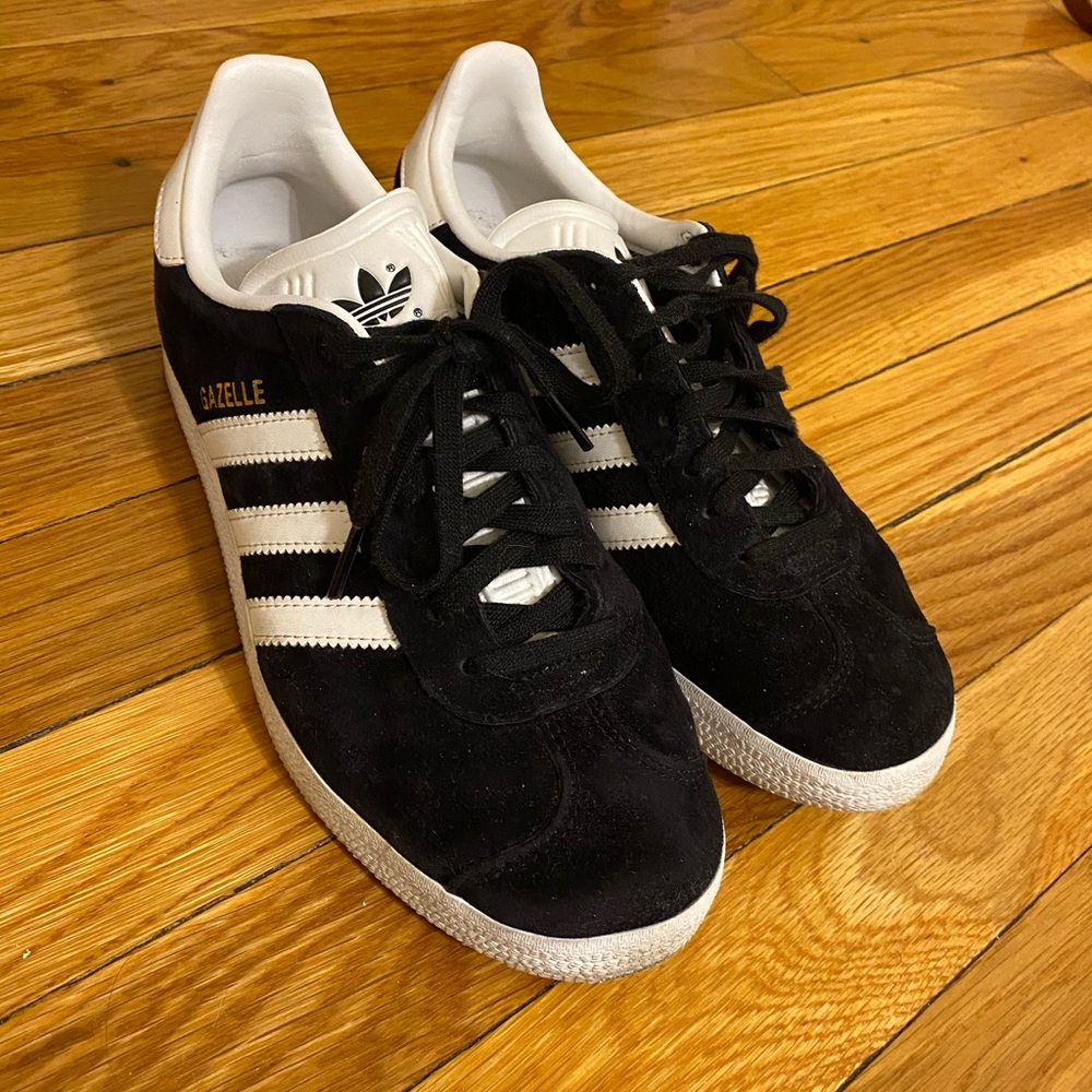 Adidas Gazelle women’s size 6.5